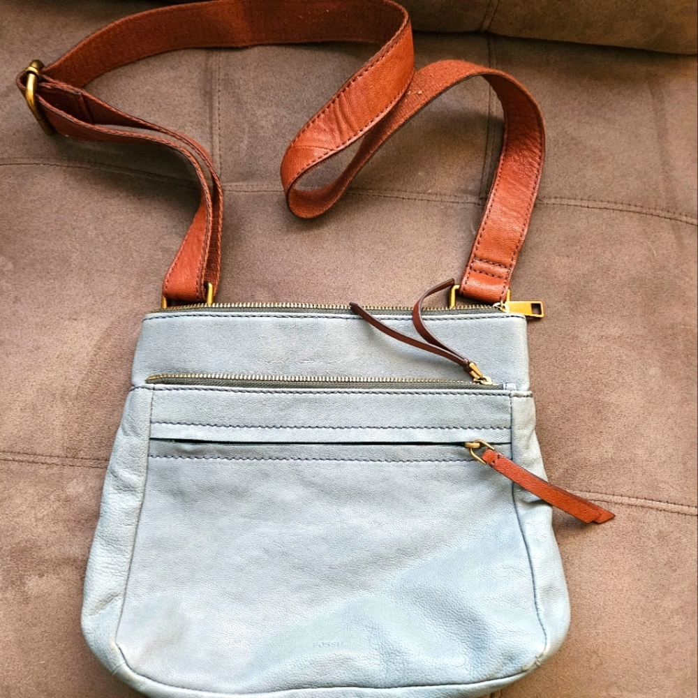fossil crossbody leather purse